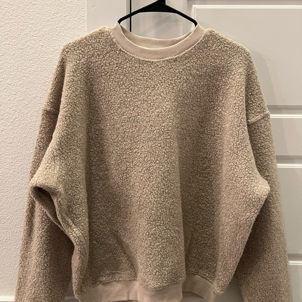 Outdoor Voices Megafleece crewneck